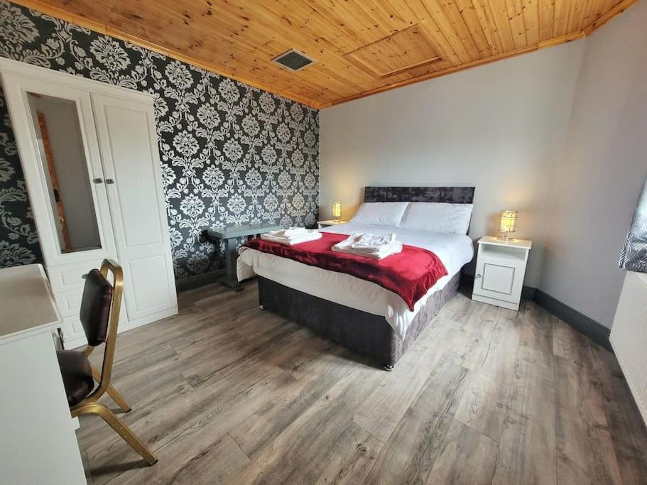 Caman Inn Κίλκενι Εξωτερικό φωτογραφία